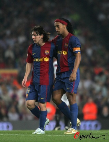 每体：巴萨新诺坎普揭幕战再遇尼科，戏剧性的对决已准备就绪（每体：巴萨新诺坎普揭幕战再逢尼科，戏剧之战一触即发）