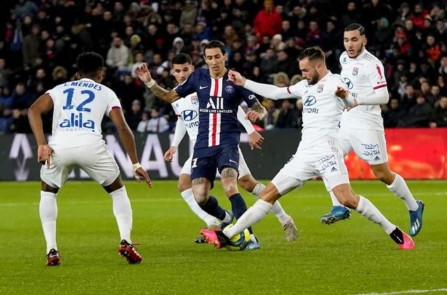 艾顿：我来湖人是填补空缺的，他们长期缺少攻守兼备的大个子（艾顿：加盟湖人是为补短板，球队长期缺少攻防一体的内线）