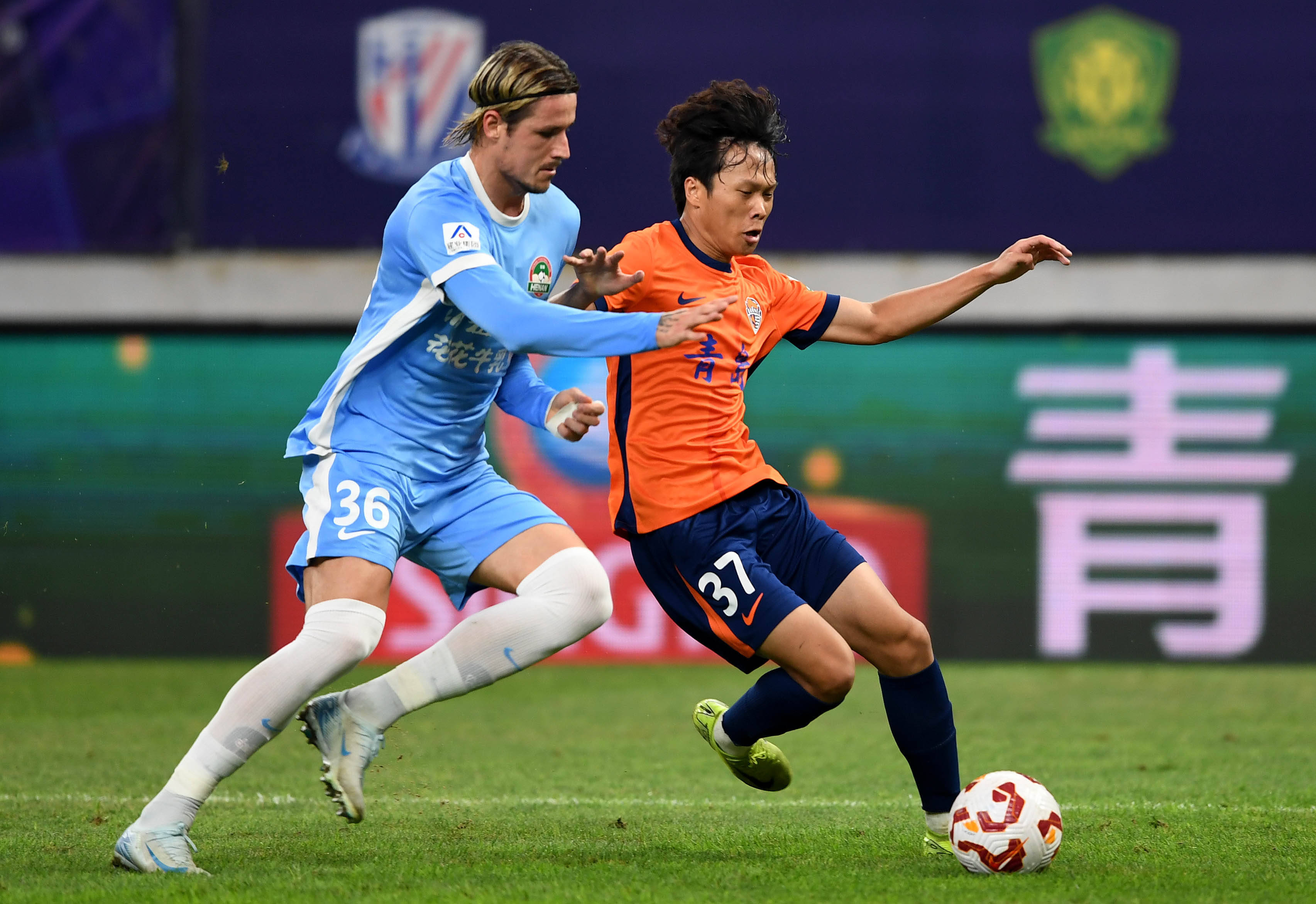 阿尔巴：亚马尔和佩德里等球员很出色，但没人能和梅西比（阿尔巴盛赞亚马尔与佩德里，但称无人能与梅西相提并论）