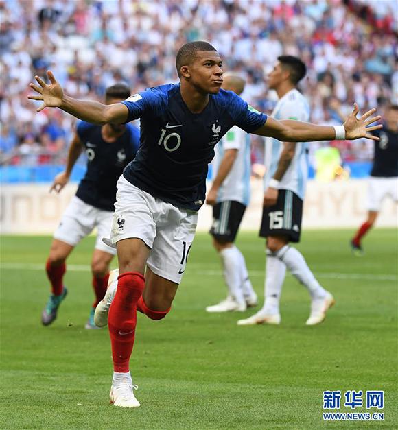 布尔戈斯将执法巴萨与马竞焦点战，两队在其执法下胜率均高（布尔戈斯将吹罚巴萨vs马竞焦点战，双方在其执法下胜率同样高）