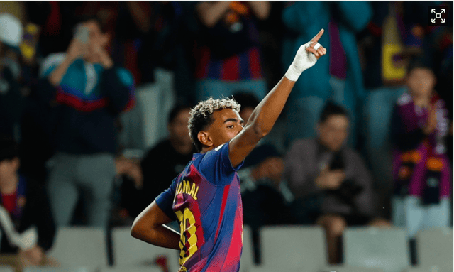 11球5助惊艳一赛季！王钰栋获2025年中超最佳青年球员（凭借11球5助的高光数据，王钰栋荣膺2025中超最佳青年球员）