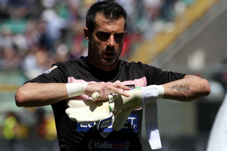 球棒收起来！Kanavi：大家打得很好，没有整顿纪律的必要（别敲打了！Kanavi：队伍表现出色，无需再整顿纪律）