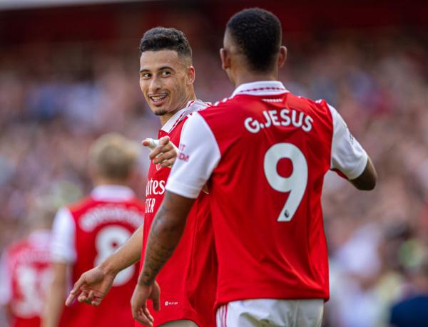 TA：曼城明夏可能签右后卫和右边锋，他们仍在关注利夫拉门托（TA：曼城或于明夏补强右后卫与右边锋位置，持续关注利夫拉门托）