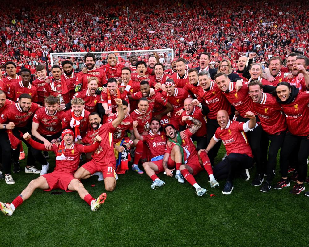 重磅！皇马遭遇重创！阿诺德伤缺两月将错过15场比赛，欧冠生死战告急（噩耗！皇马遭遇重击：阿诺德伤停两月恐缺15战，欧冠生死战告急）