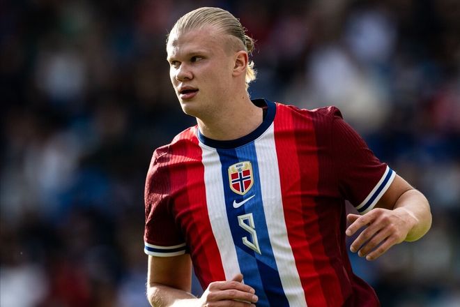 篮球湖人球迷制作大型海报欢迎队内新援