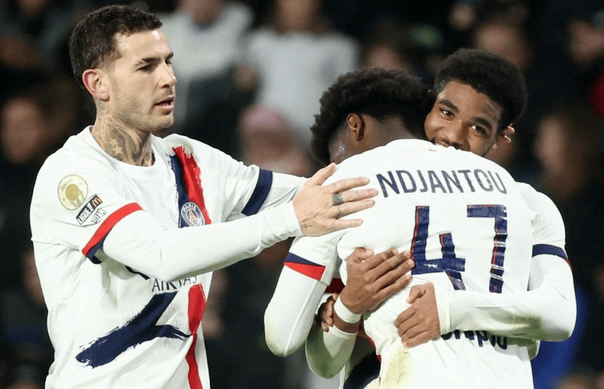 女子篮球联赛精彩进球回顾（女篮联赛高光进球集锦）